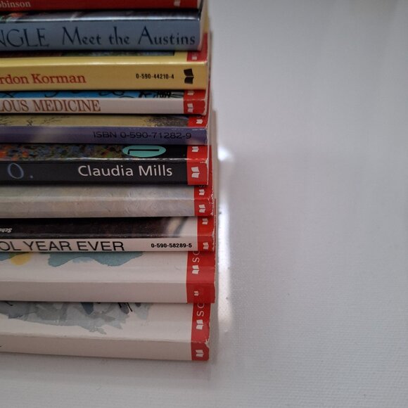 Scholastic Junior Paperback Novels Lot of 10 - Picture 9 of 10